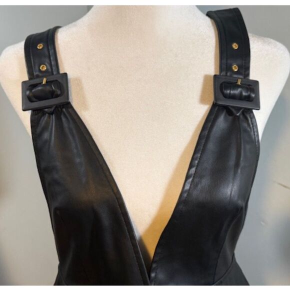 Zara NWT Faux Leather Pleated‎ Pinafore Dress M Black Bloggers Favorite Viral - Picture 4 of 9